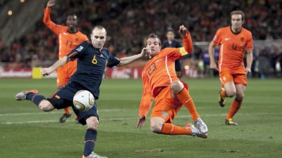 Khoảnh khắc vĩ đại World Cup (Số 8)