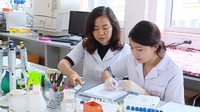 Nữ bác sĩ giải mã gen chữa bệnh nan y