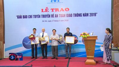 Trao giải báo chí tuyên truyền về an toàn giao thông năm 2019